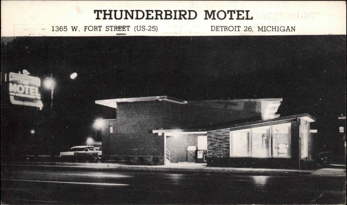 Thunderbird Motel - Old Postcard View (newer photo)